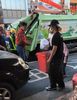 ces camions sont annonc�s par une musique pour que les riverains viennent apporter </br>leurs d�chets dans les diff�rents r�ceptacles de tri. Pas de poubelles dans les rues
