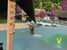 il vient d'allumer un feu en frappant des silex. Deux aper�us du spectacle : 
		  <a href='tourisme/folk1.mp4' target='_blank'><span class='Style18'>vid�o 1</span></a> et <a href='tourisme/folk2.mp4' target='_blank'><span class='Style18'>vid�o 2</span></a>