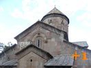 cette �glise a pu �tre construite pendant l'occupation turque. Elle est un peu coinc�e entre des b�timents pr�existants 